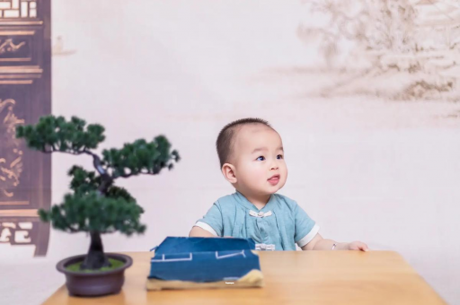 安徽三个月宝宝抬头不稳